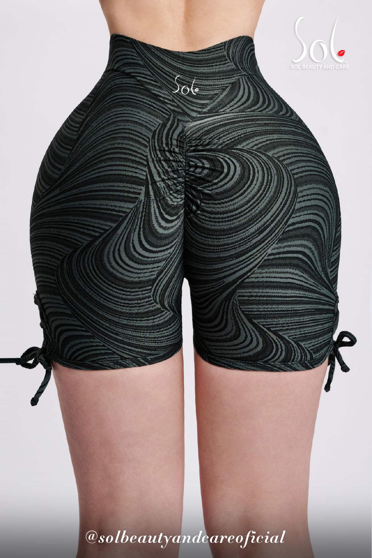 Flow Short con Scrunch (Relief) - Negro/gris